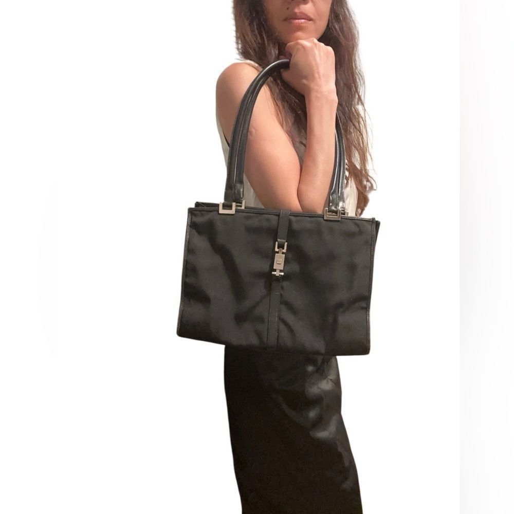 Gucci Black Shoulder Bag - Picture 13 of 13